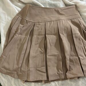 Chic Beige A-Line Pleated Skirt
